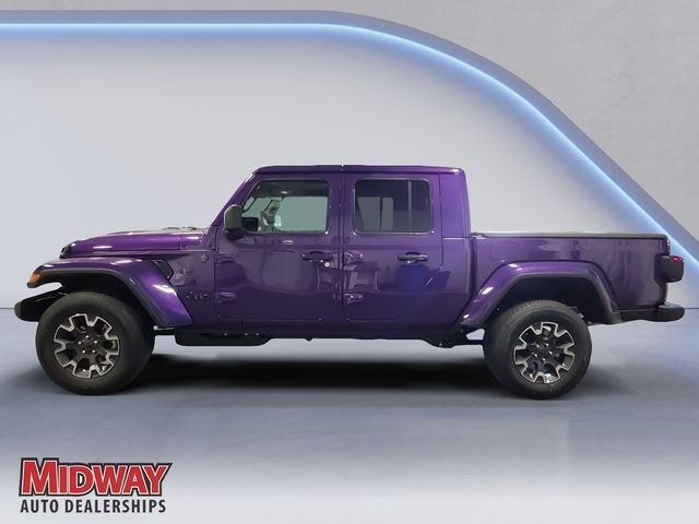 New 2026 Reign Exterior Paint Jeep Sahara image 2