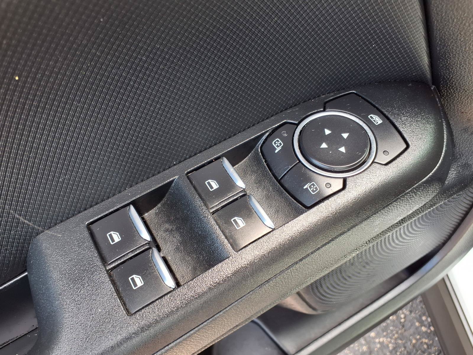 Used 2022 White Ford  image 15