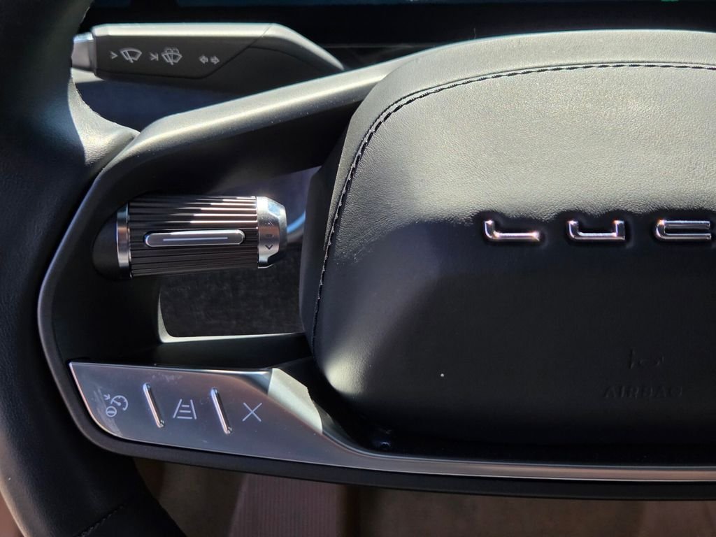 Used 2022  Lucid Grand Touring image 27