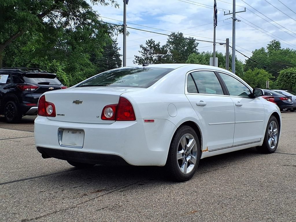Used 2009 Summit White Chevrolet LT w/1LT image 4