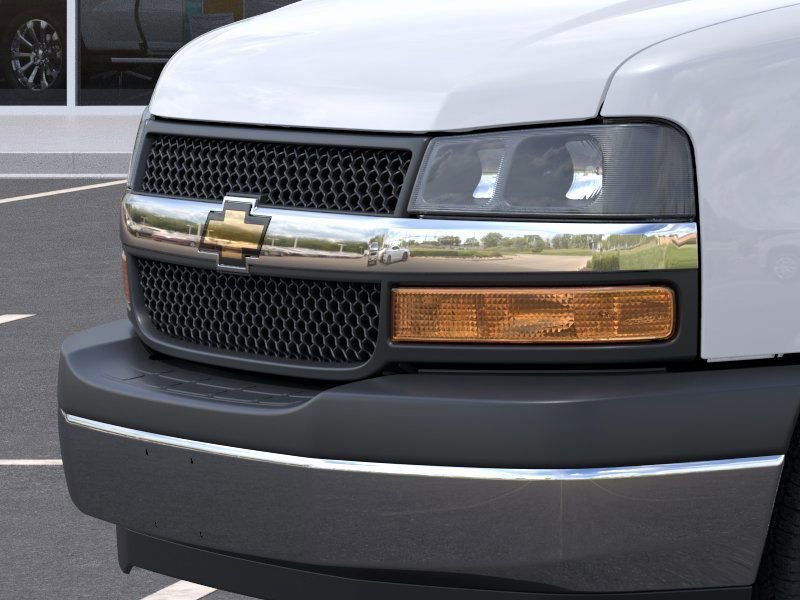 2025 Chevrolet Express Cargo Work Van - Photo 13