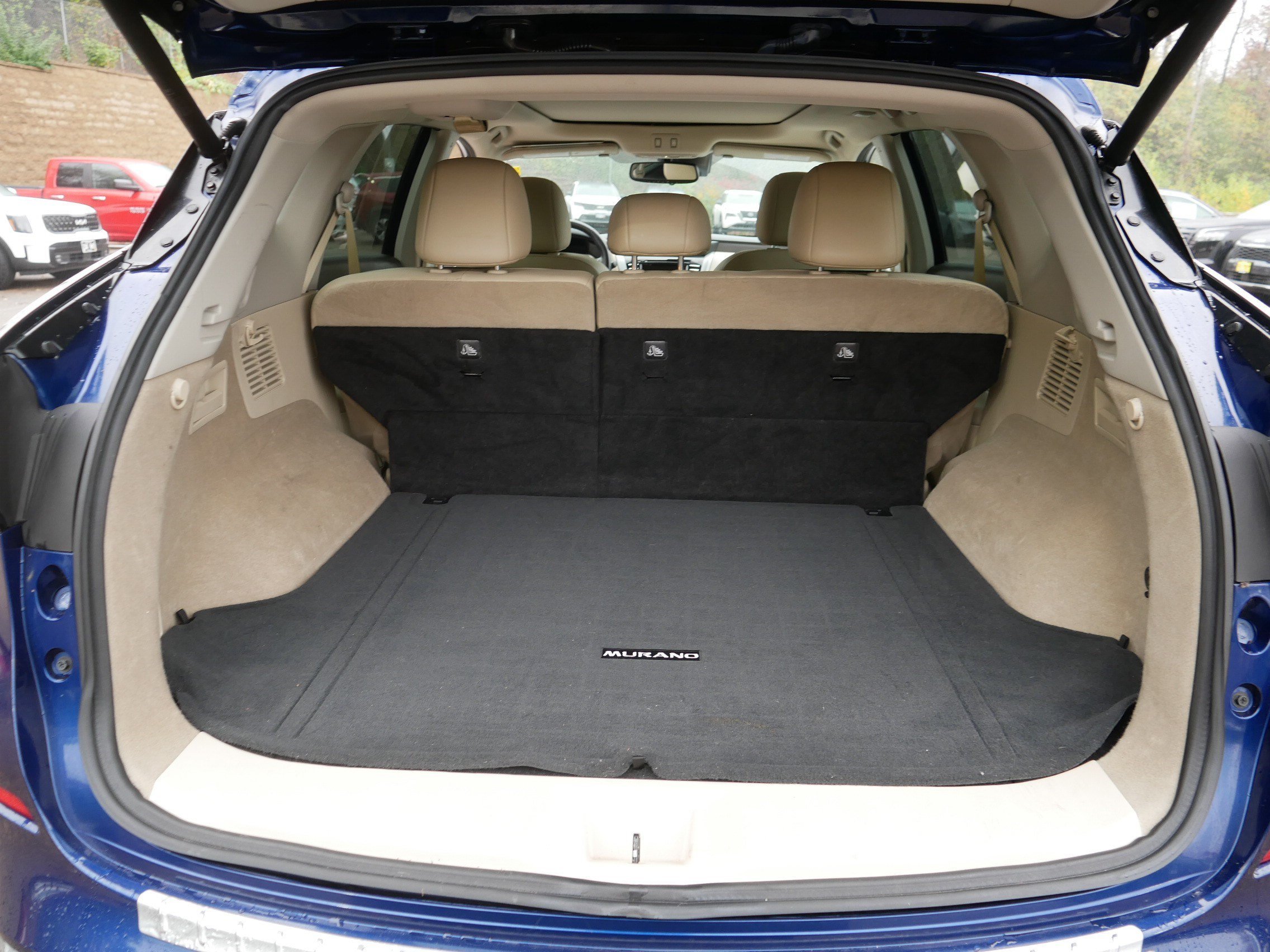 Certified Used 2019 Deep Blue Pearl Nissan Platinum image 18