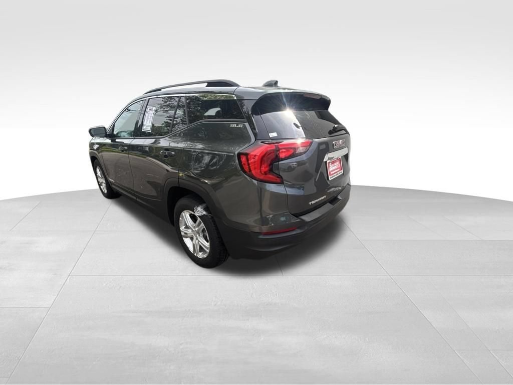 Used 2020 GRAPHITE GRAY METALLIC GMC SLE image 5