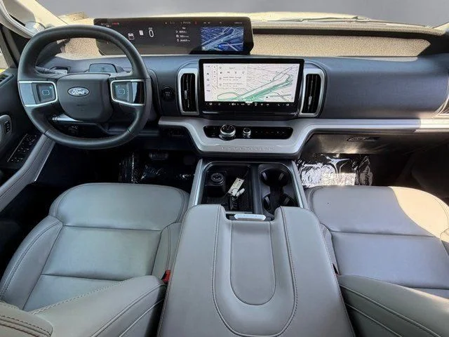 Used 2025 White Ford Active image 3
