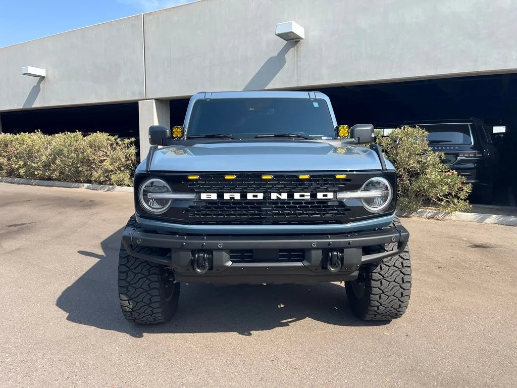 Used 2024 Gray Ford Wildtrak image 3