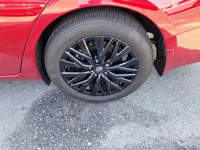 Used 2025 Red Nissan 2.5 SV image 6
