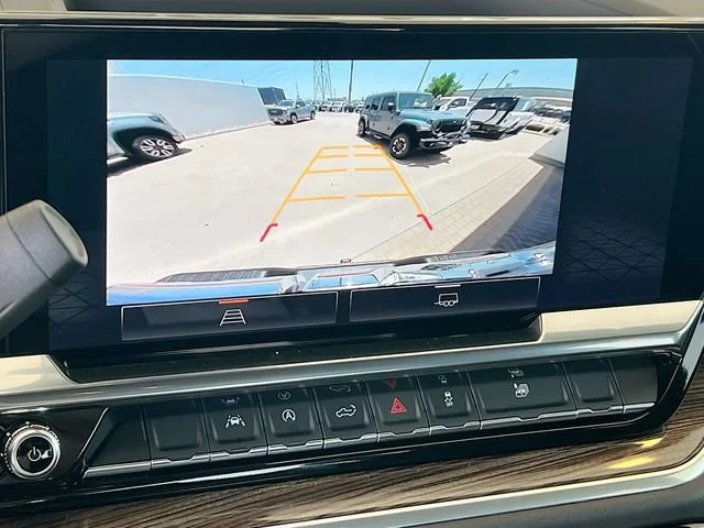 New 2026 Sterling Metallic GMC Elevation image 9