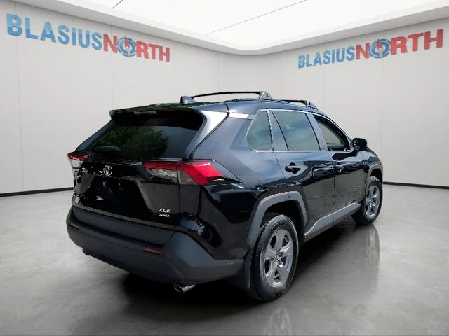 Used 2023 Black Toyota XLE image 5