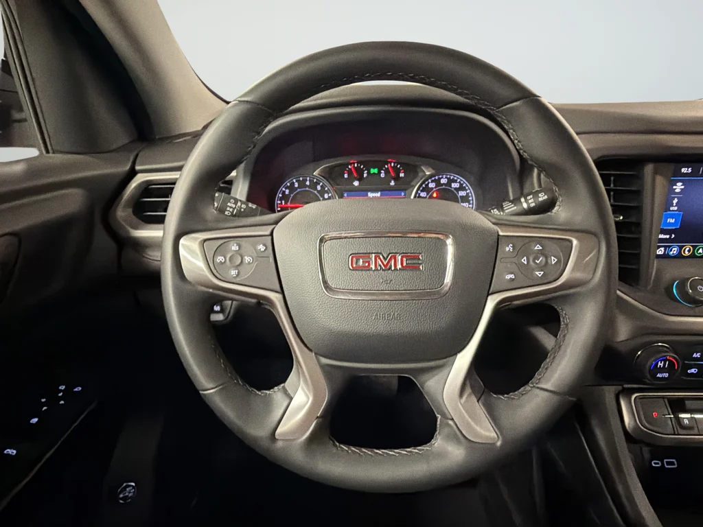 Used 2023 Red GMC AT4 image 31