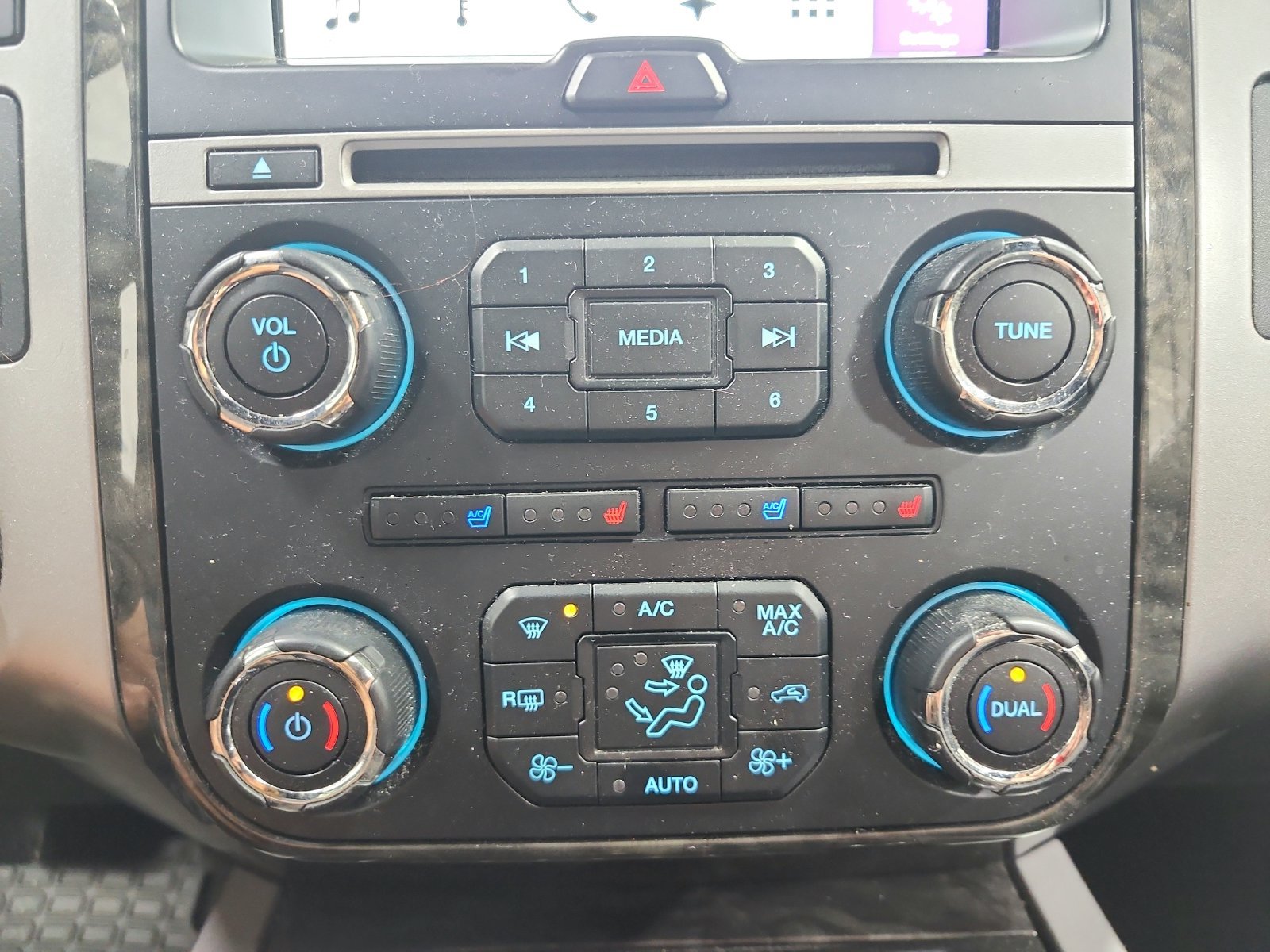 Used 2017 Black Ford Limited image 18