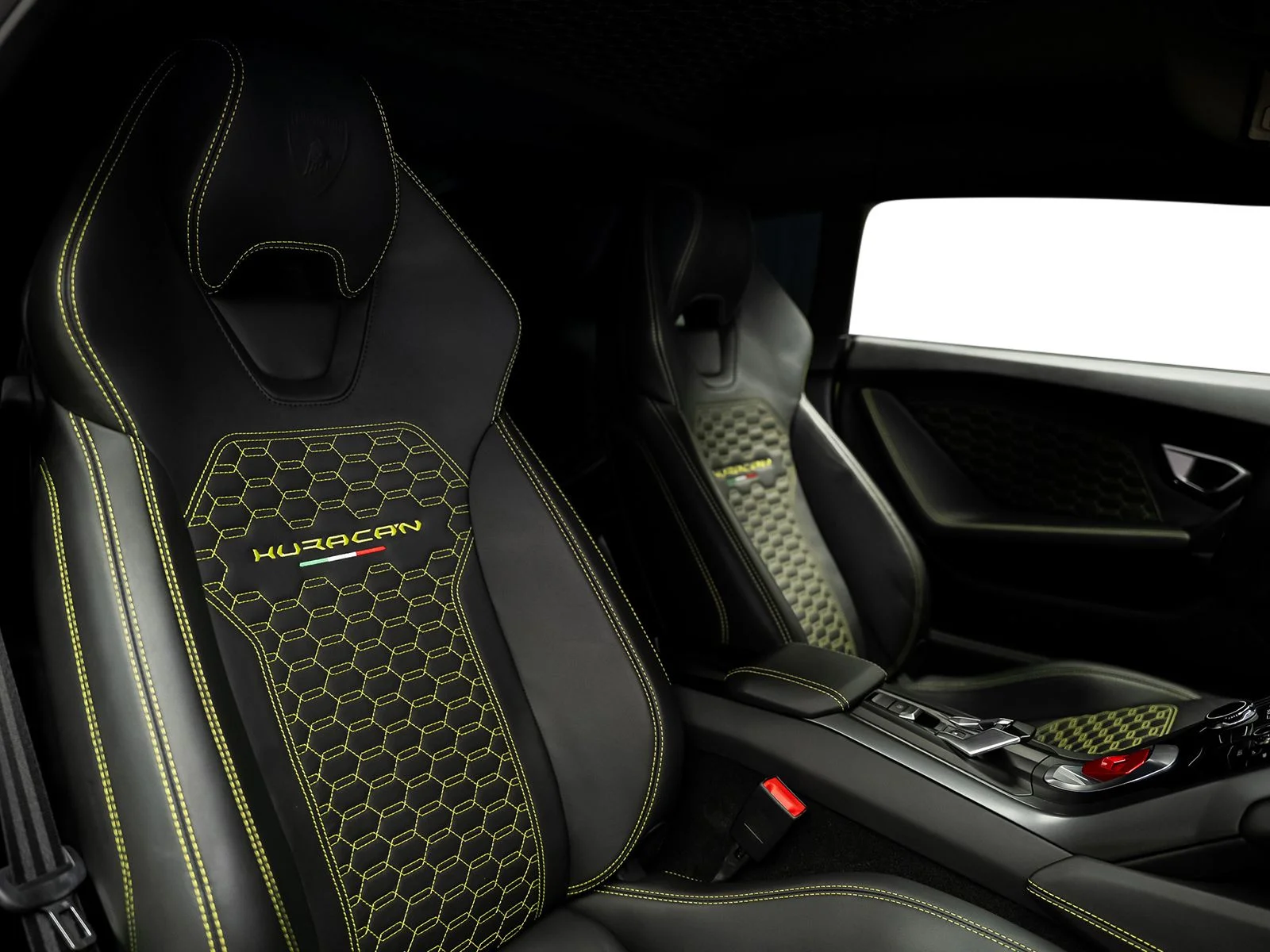 Used 2019 Beige Lamborghini LP580-2 image 32