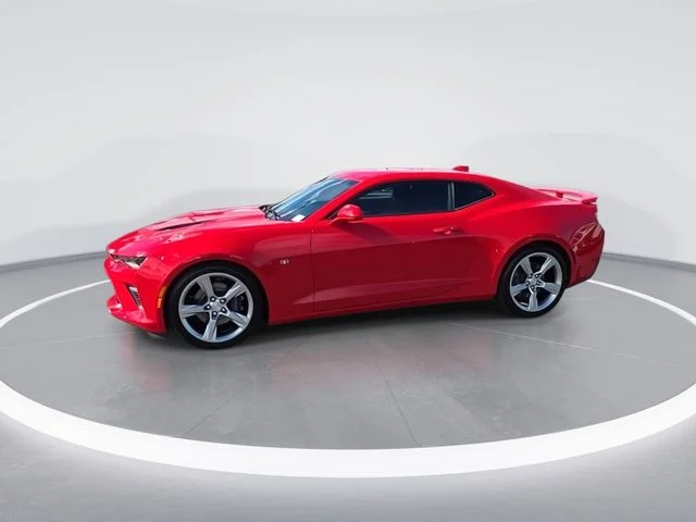 Used 2018 Red Chevrolet SS image 9