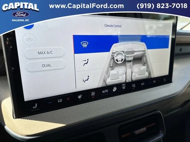 Used 2025 White Ford Lariat image 28