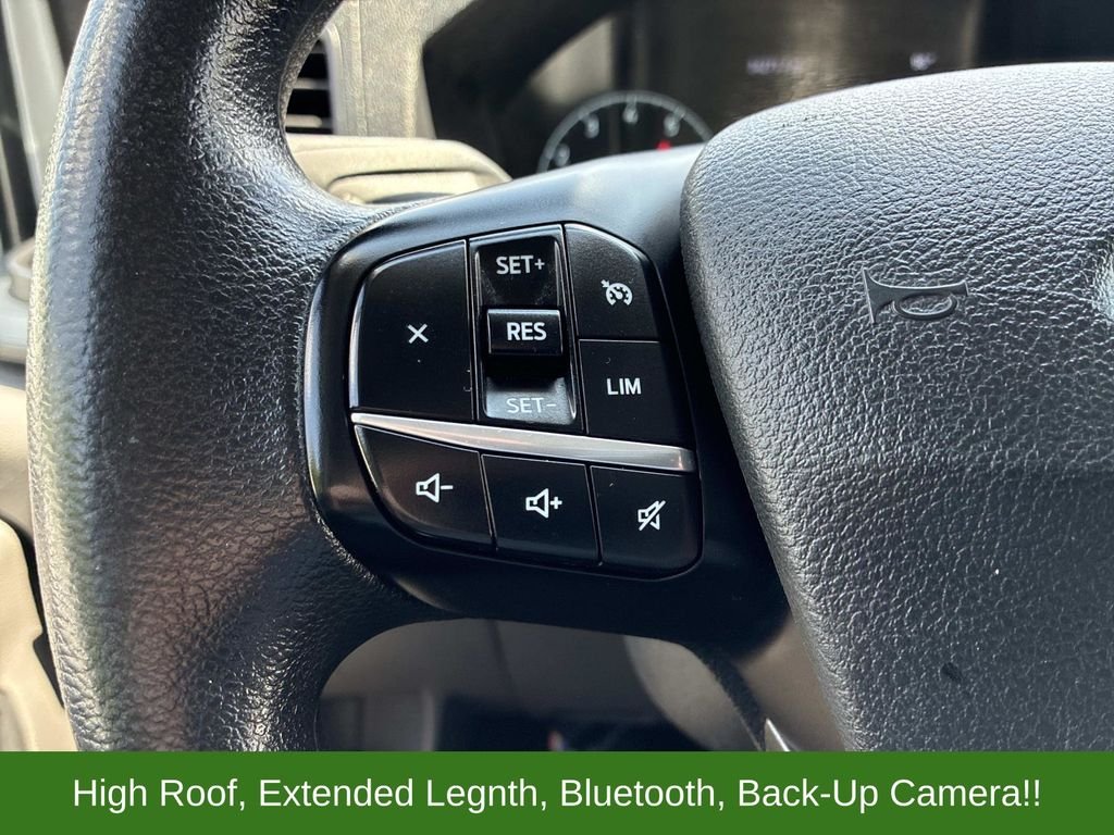 Used 2024  Ford Base image 22