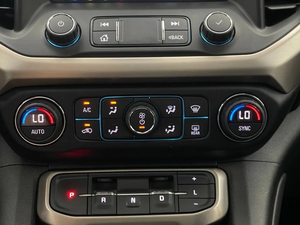 Used 2021 CAYENNE RED TINTCOAT GMC Denali image 31