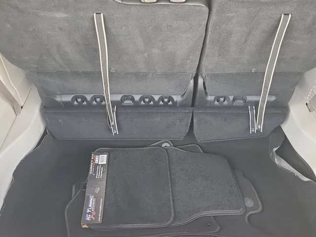 Used 2023 Gray Chrysler Touring L image 5