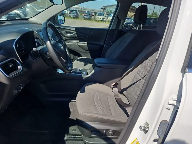 Used 2024 Summit White Chevrolet LT image 9
