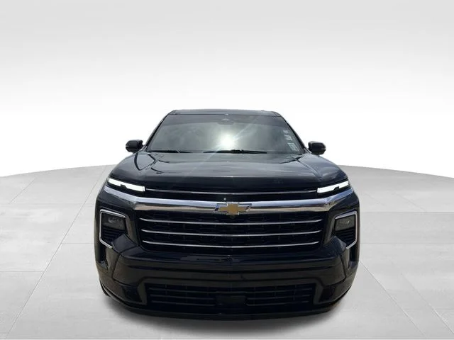 Used 2025 Black Chevrolet High Country image 4