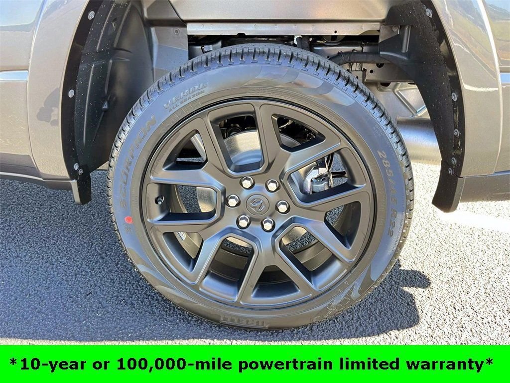 New 2026 Granite Crystal Metallic Clear-Coat Exterior Paint RAM Laramie image 11