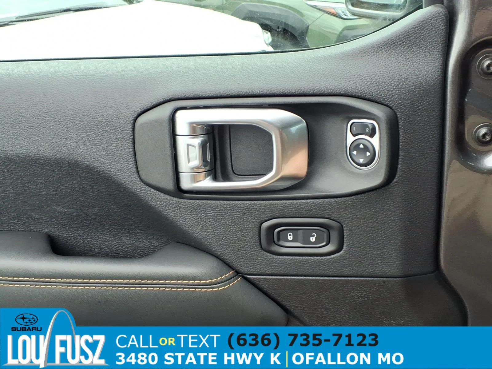 Used 2025 Granite Crystal Metallic Clearcoat Jeep Sport S image 23