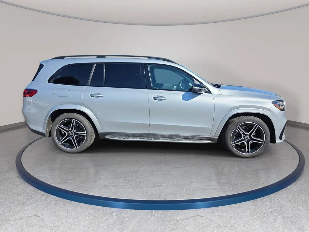 Used 2025 Cirrus Silver Metallic Mercedes-Benz GLS 450 image 5