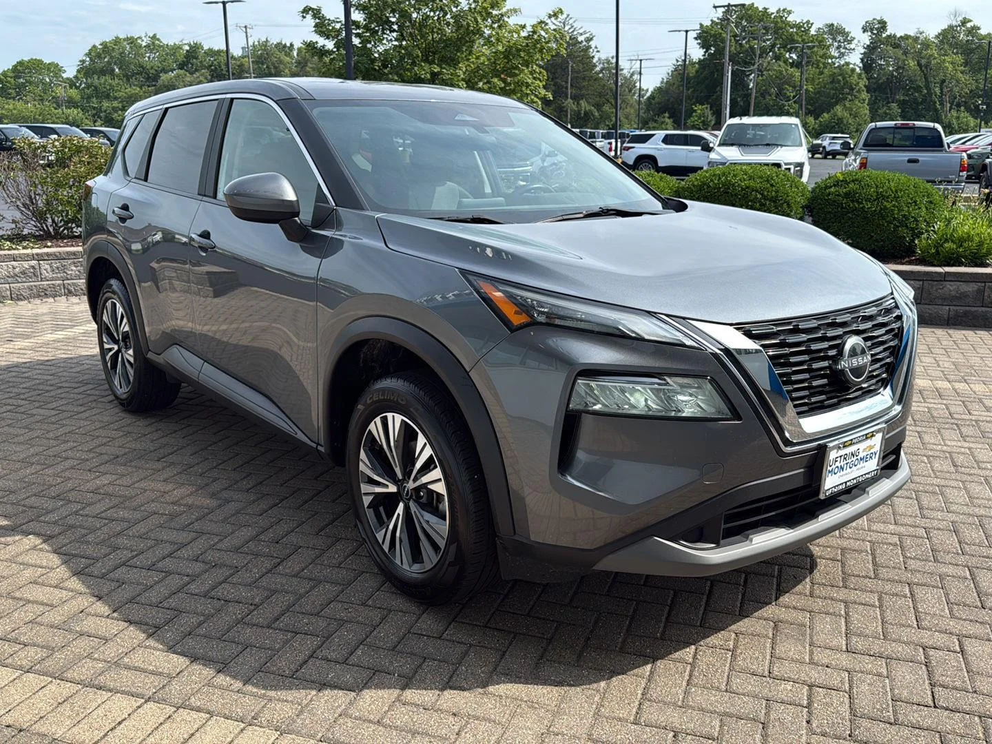 Used 2023 Gun Metallic Nissan SV image 7
