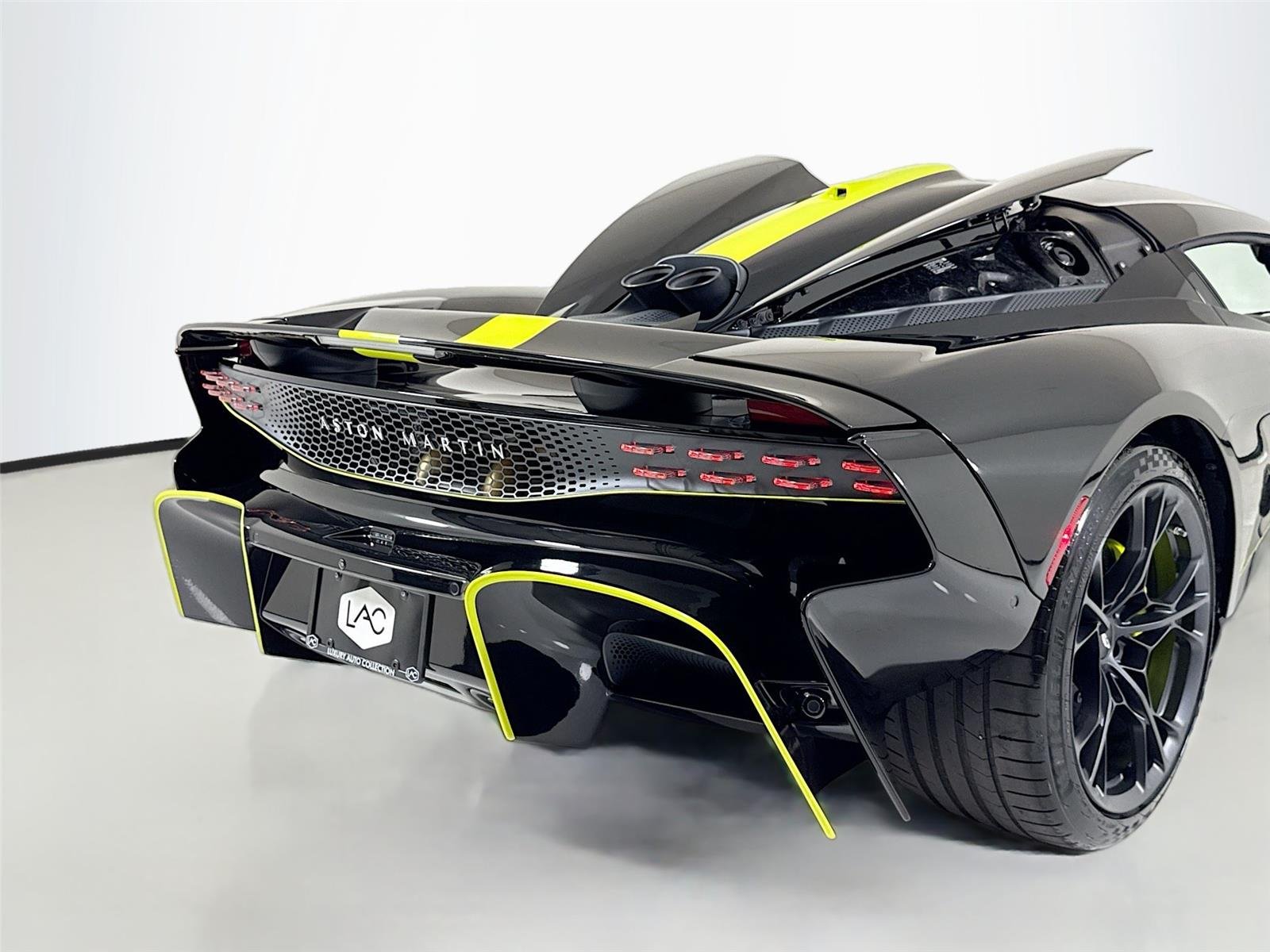 Used 2026 Black Aston Martin  image 41