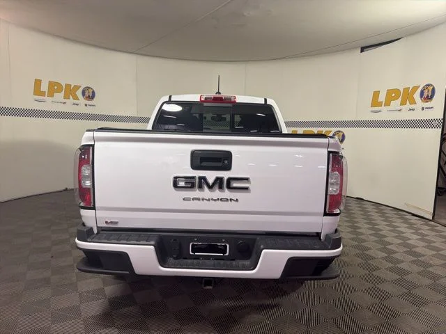 Used 2022 Summit White GMC Elevation image 5