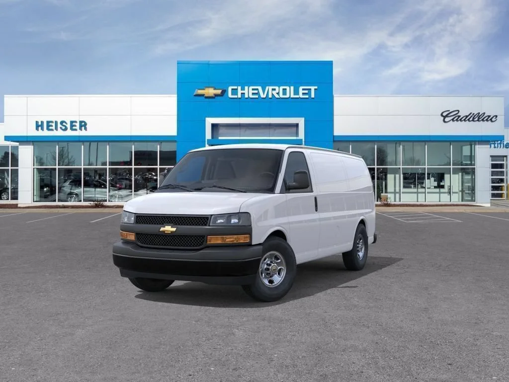 New 2026 Summit White Chevrolet WT image 8