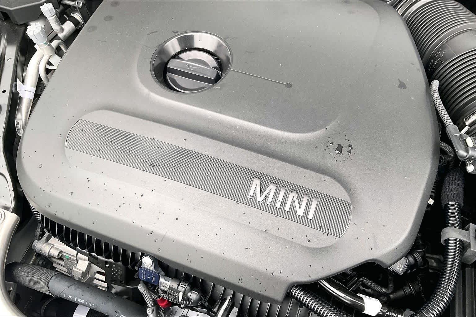 2025 MINI Hardtop 4 Door S - Photo 17