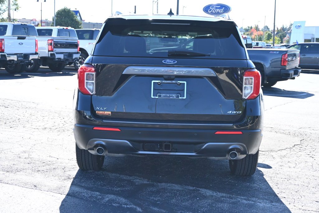 Certified Used 2024 Black Metallic Ford XLT image 10
