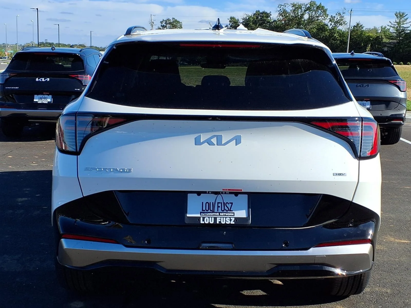 New 2027 Snow White Pearl Kia SX Prestige image 17