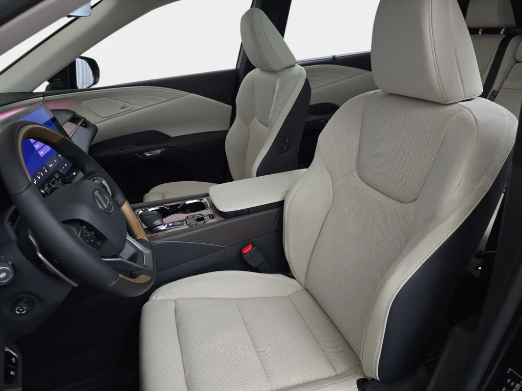 New 2026 Black Lexus 450h+ Luxury image 15