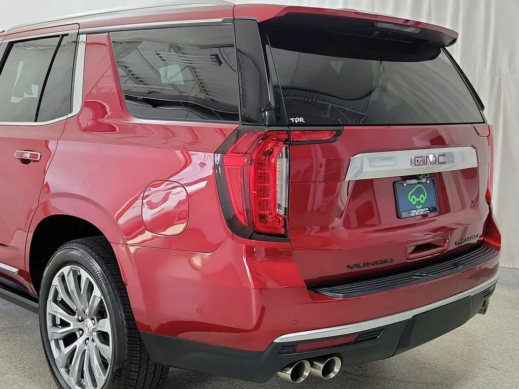 2024 GMC Yukon Denali - Photo 7