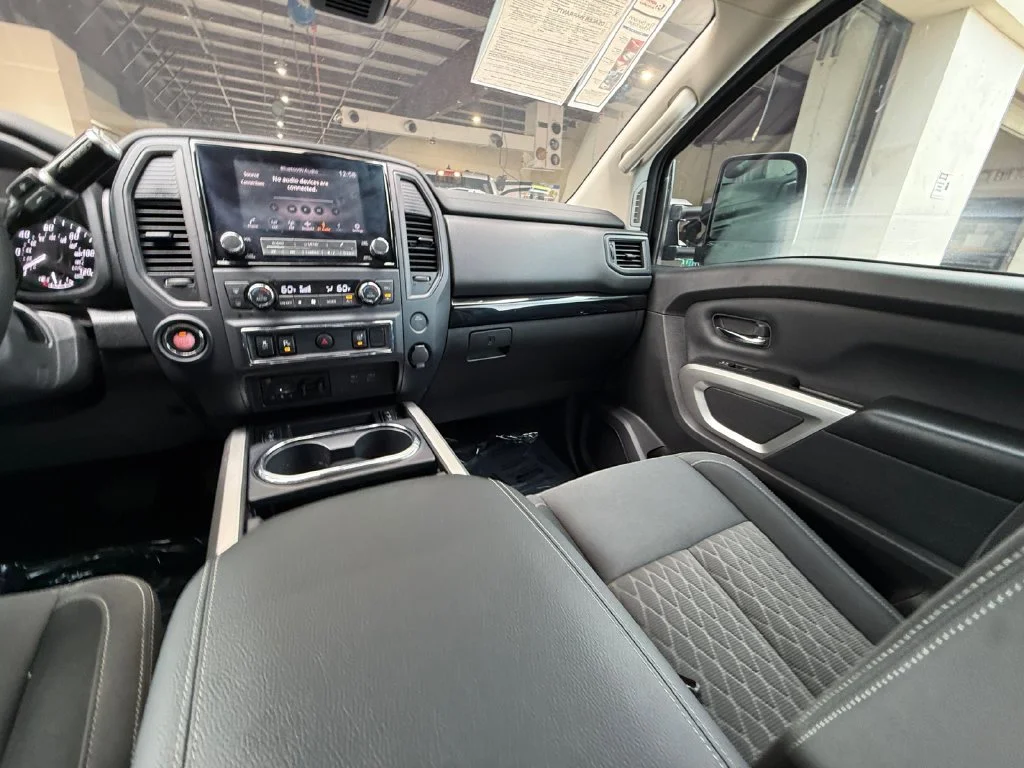 Used 2024 Gray Nissan SV image 15