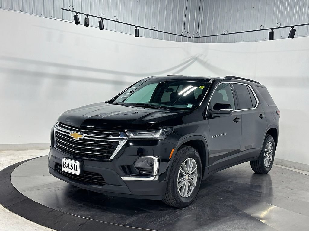 Used 2023 MOSAIC BLACK METALLIC Chevrolet LT Cloth image 8