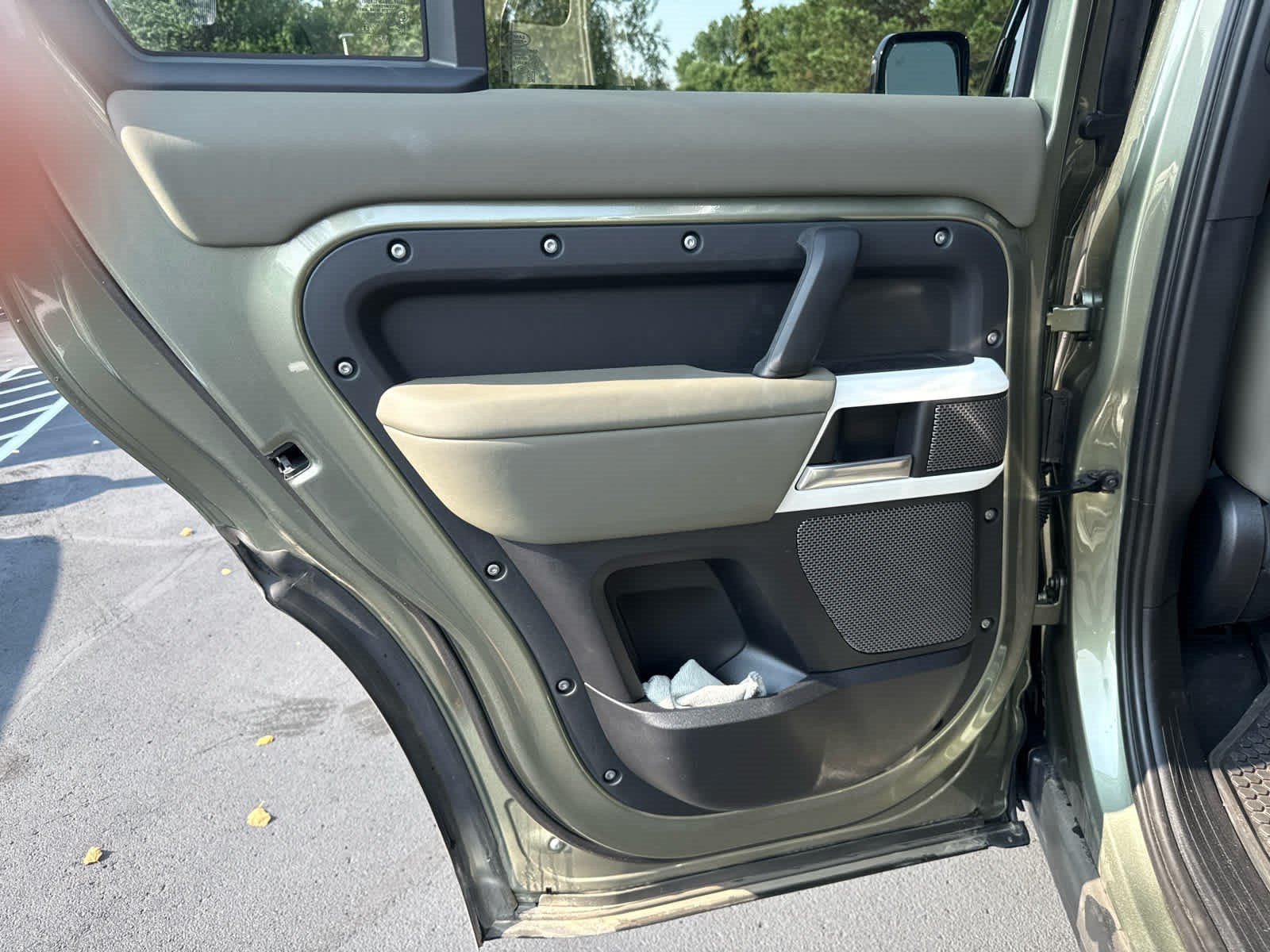 Used 2024 Pangea Green Metallic Land Rover S image 14