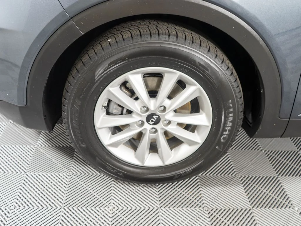 Used 2020 Gray Kia LX image 23
