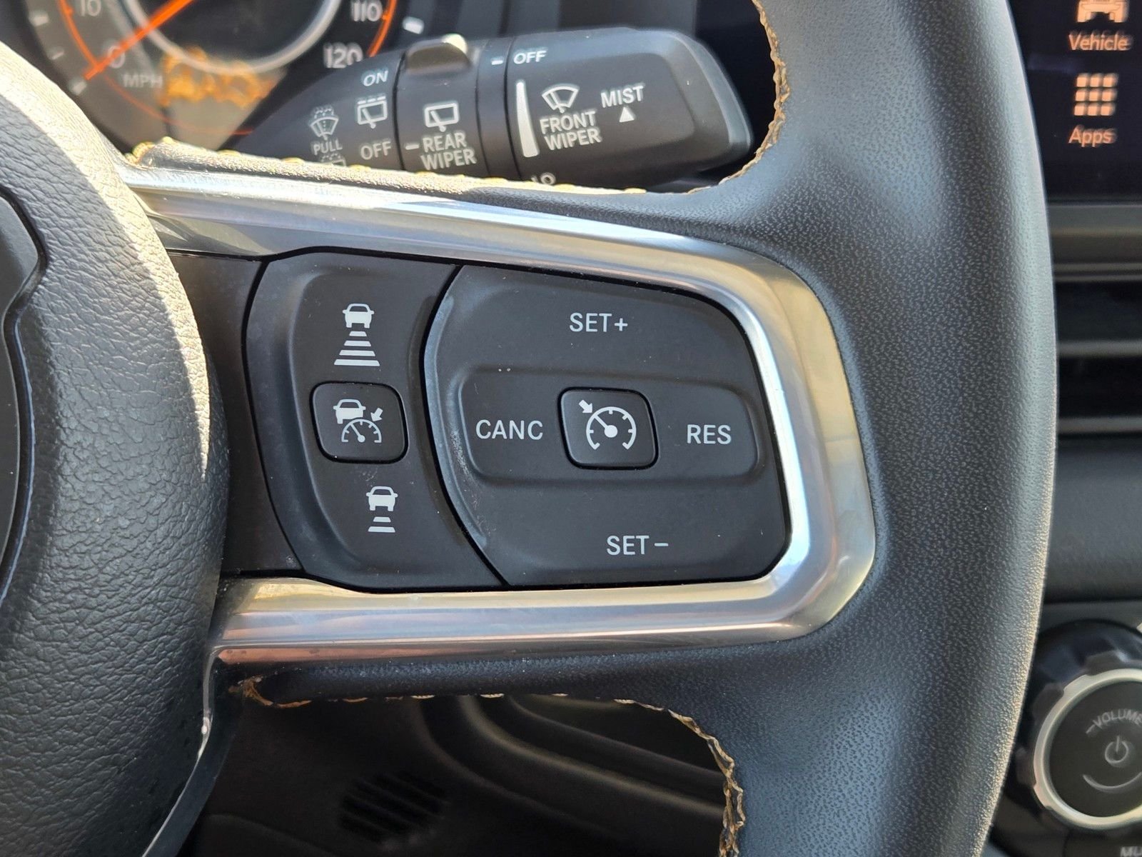 2024 Jeep Wrangler 4-Door Sahara - Photo 18