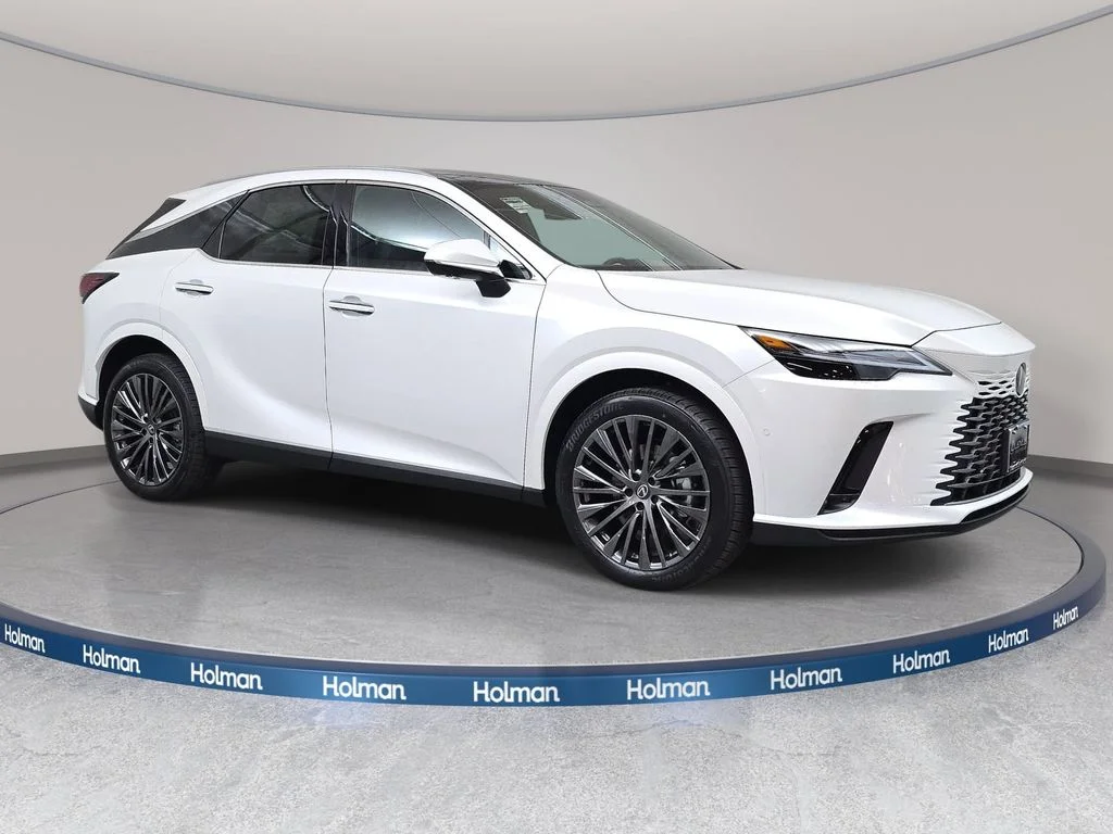 New 2026 Eminent White Pearl Lexus LUXURY image 3