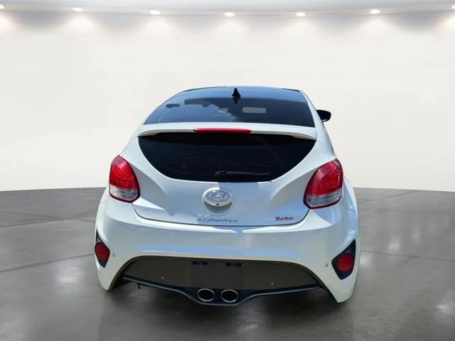 Used 2016 White Hyundai Turbo image 16