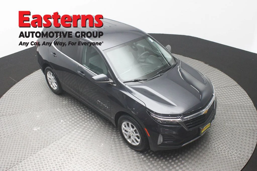 Used 2022 Gray Chevrolet LT image 3