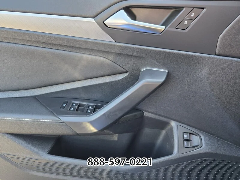 Used 2024 Rising Blue Metallic Volkswagen 1.5T SE image 32