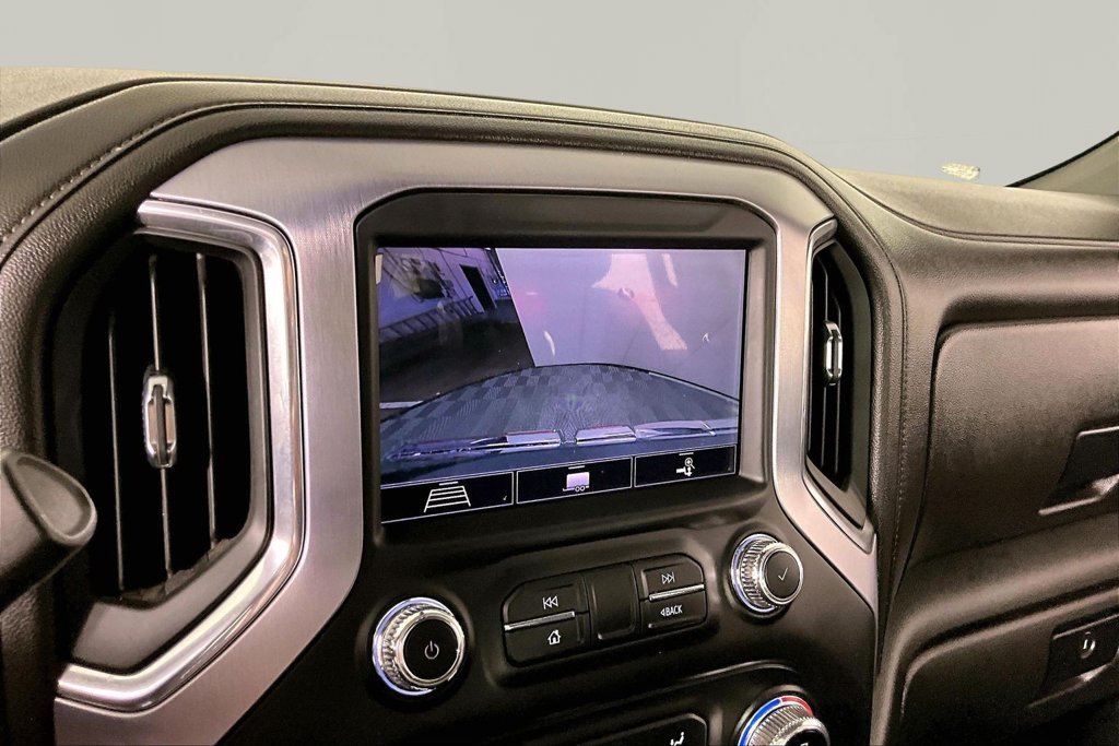 Used 2020 Black GMC SLE image 14