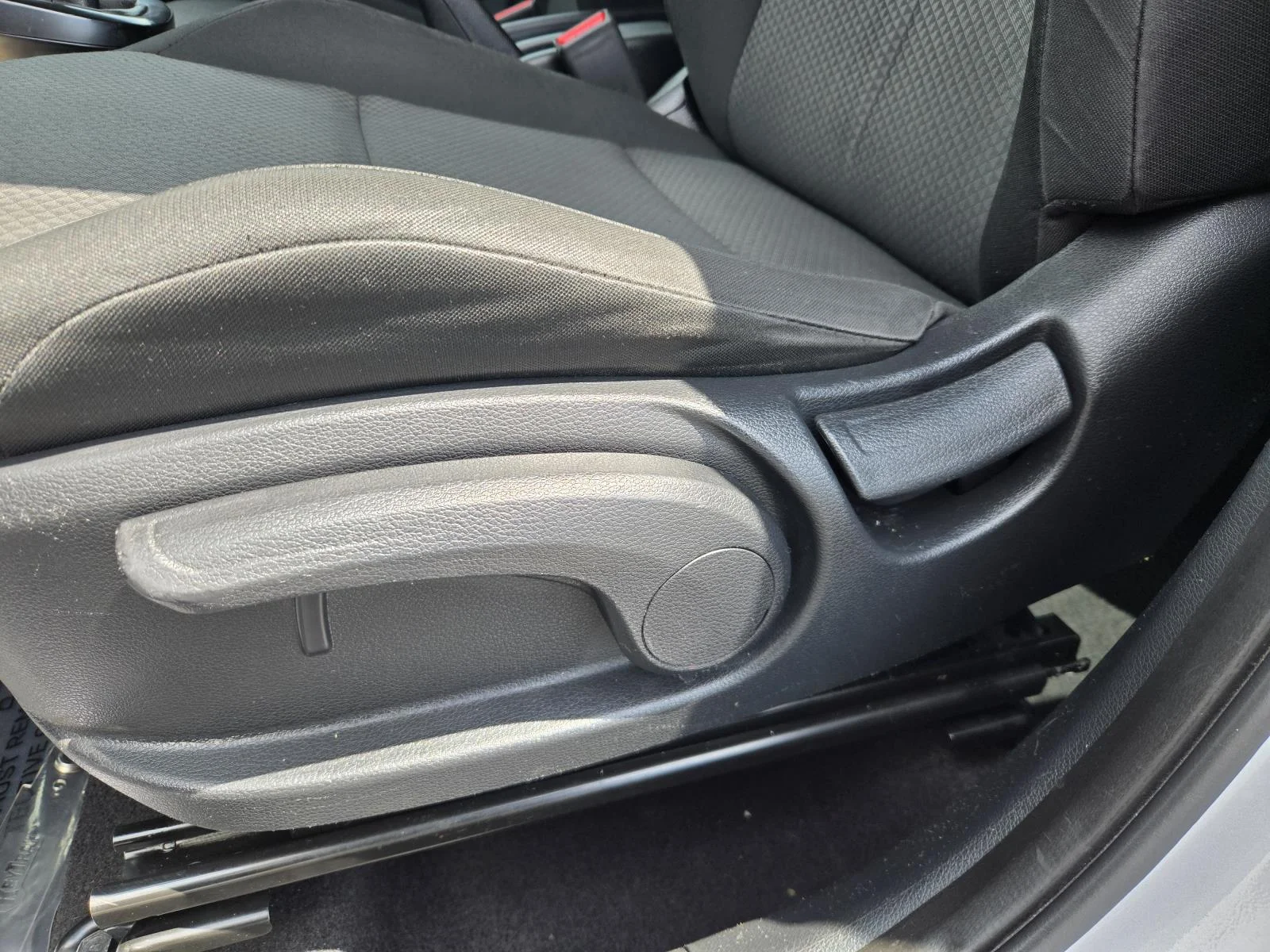 Used 2020 Sparkling Silver Kia LX Manual image 21