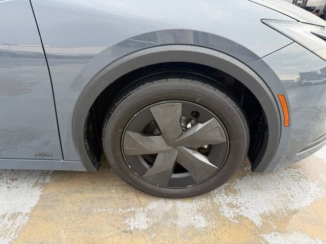 Used 2023 Gray Toyota LE image 9