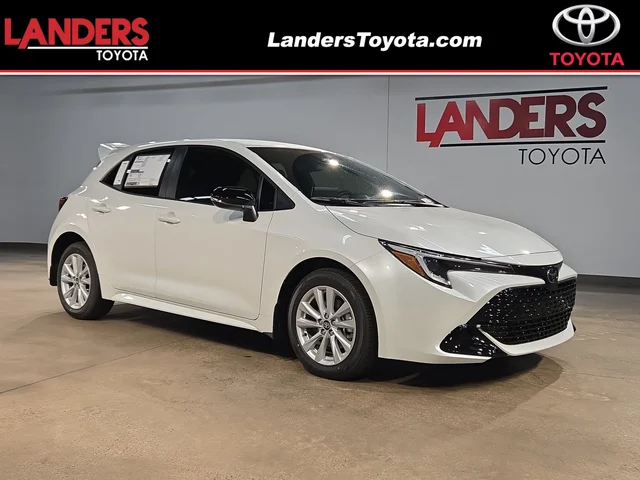 2027 Toyota Corolla Hatchback SE