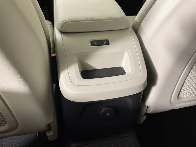 Certified Used 2025 Crystal White Volvo Plus image 43