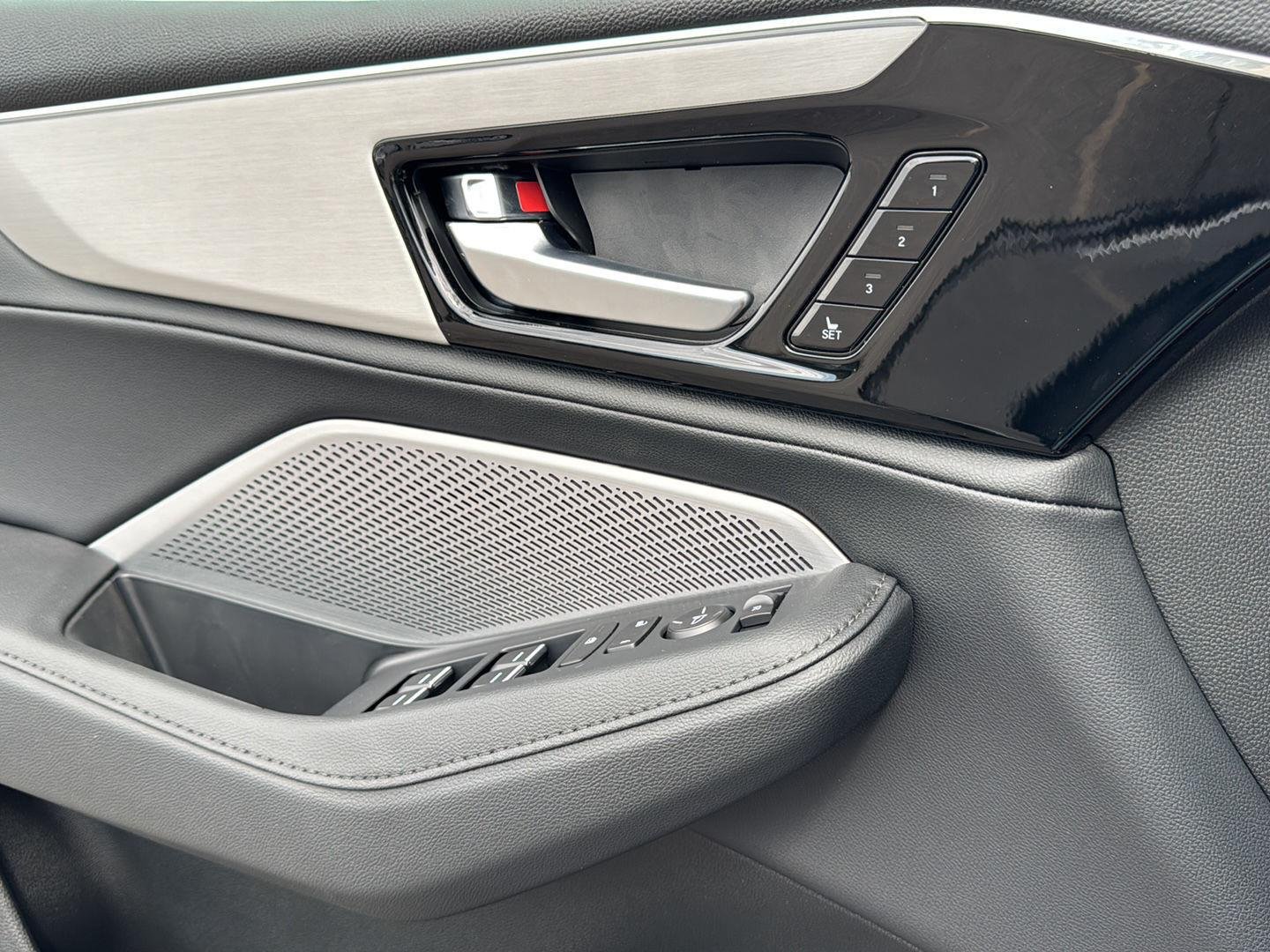 New 2026 Solar Silver Metallic Acura SH-AWD image 29