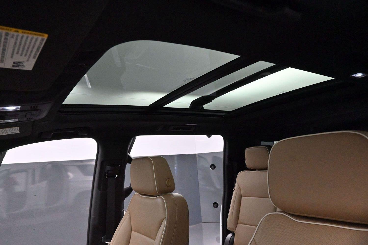 Used 2024 Summit White Chevrolet Premier image 31